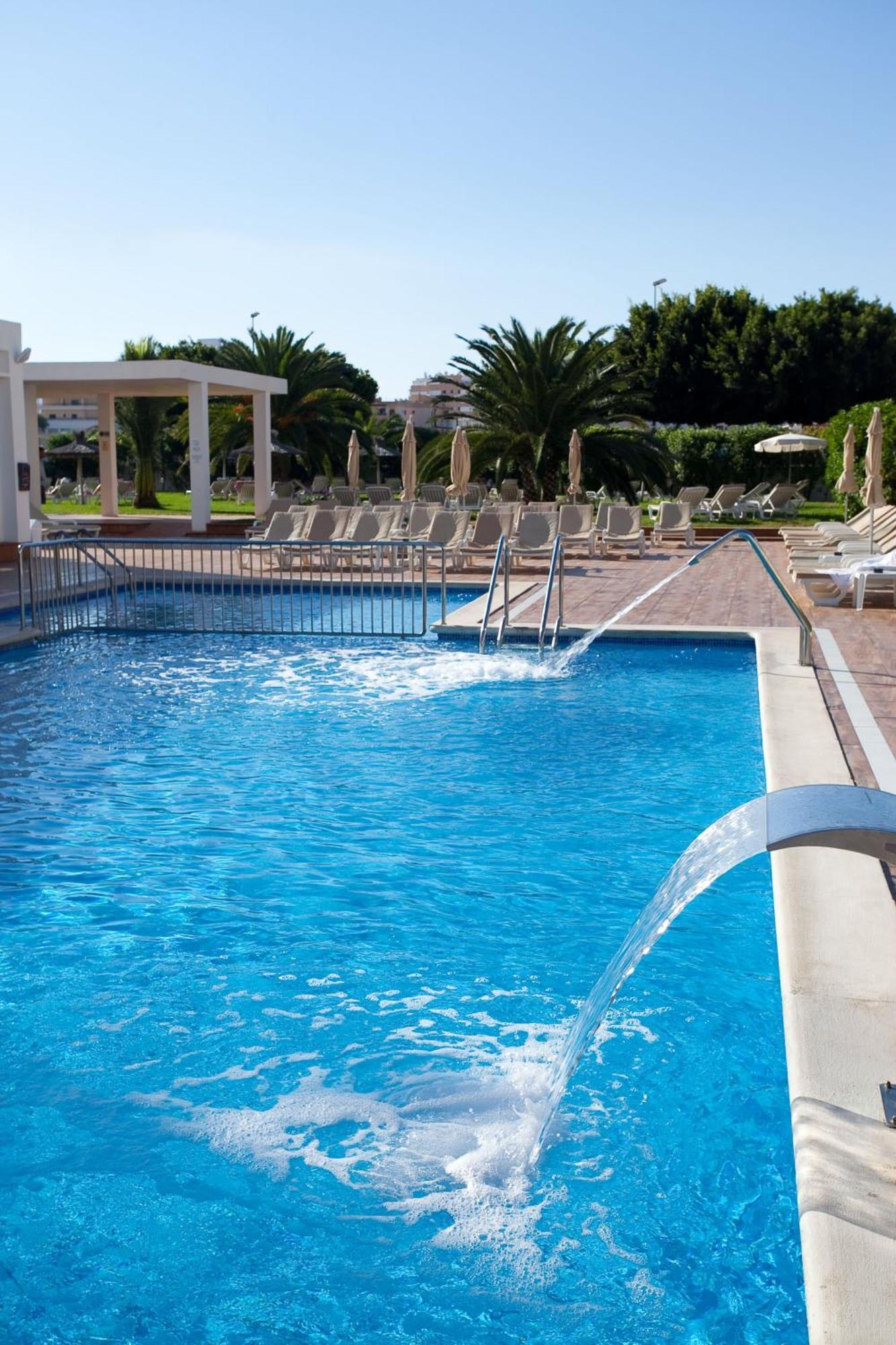 Hotel Gran Sol San Antonio  Exterior photo