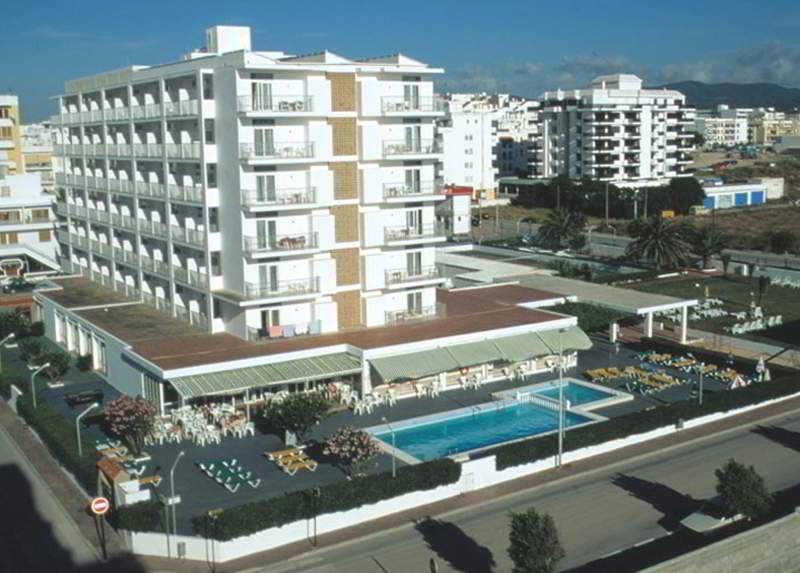 Hotel Gran Sol San Antonio  Exterior photo