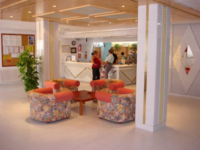 Hotel Gran Sol San Antonio  Exterior photo
